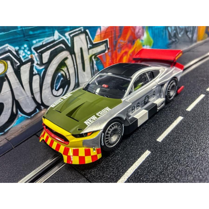 Auto Carrera D132 - 32066 Ford Mustang GTY