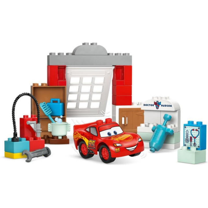 LEGO DUPLO - McQueen a návštěva v garáži doktora Hudsona