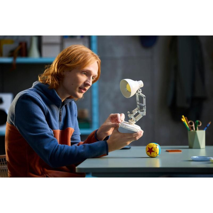 LEGO Ideas - Disney Pixar Luxo Jr.