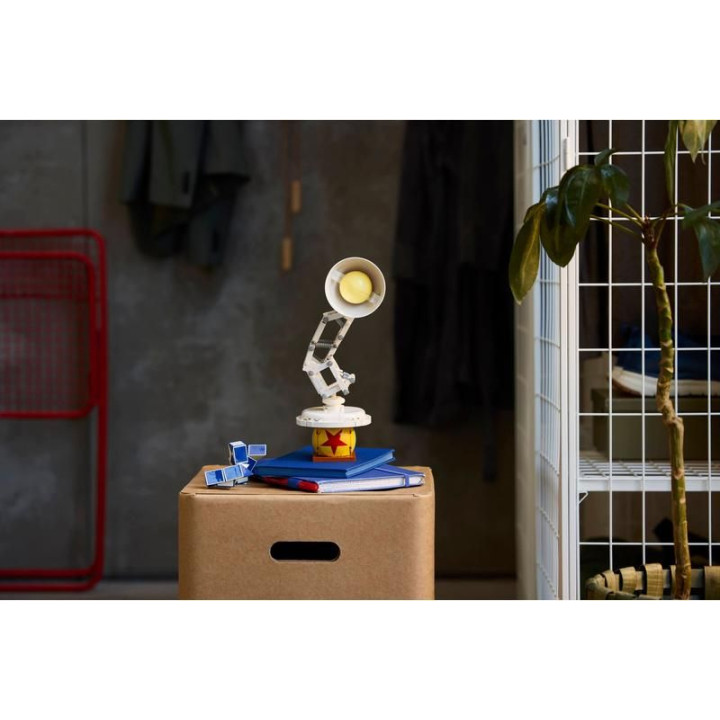 LEGO Ideas - Disney Pixar Luxo Jr.