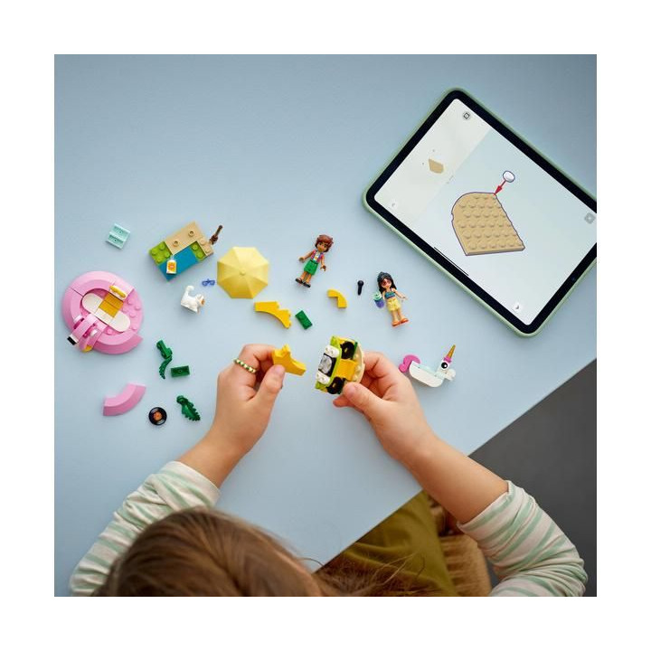LEGO Friends - Zábava u bazénu s jednorožcem a plameňákem