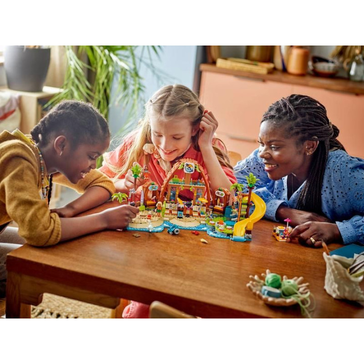 LEGO Friends - Rodinná dovolená u pláže