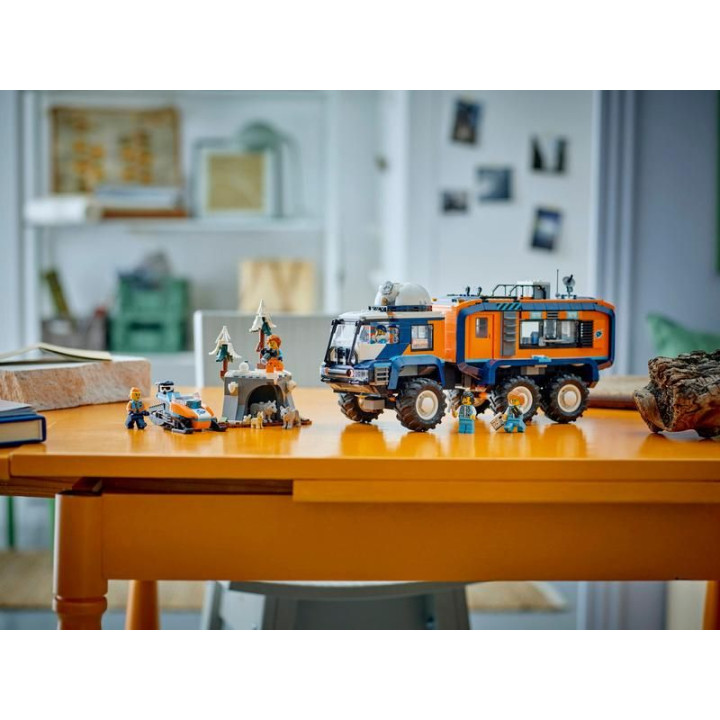 LEGO City - Nákladní auto s laboratoří pro průzkumníky Arktidy