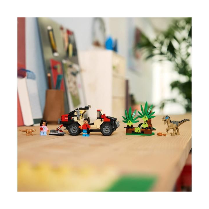 LEGO Jurassic World - Únik před raptorem v terénním autě