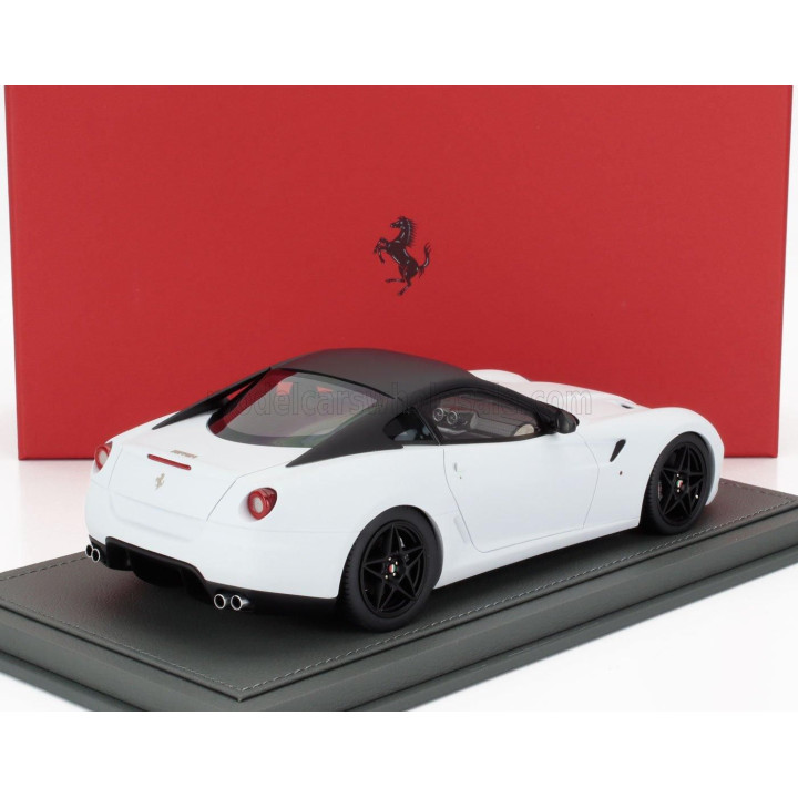 BBR MODELS FERRARI 599 GTB FIORANO 2007 - F1 GEAR BOX - CAMBIO F1 - CON VETRINA - WITH SHOWCASE - BIANCO OPACO - MATT WHITE BLAC