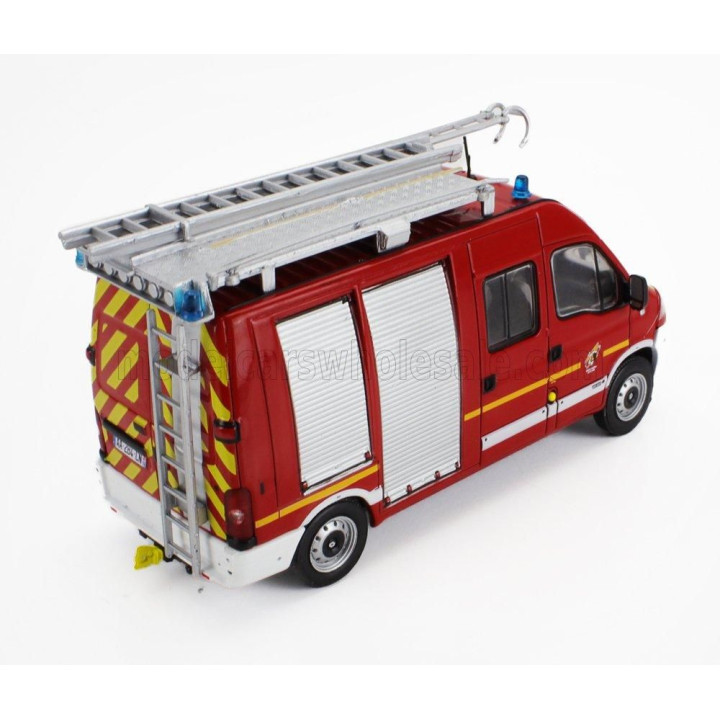 EDICOLA RENAULT MASTER VAN SECOURS D'URGENCE FIRE ENGINE 2003 - RED WHITE SILVER 1/43