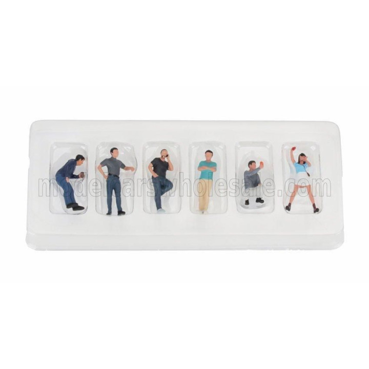 MINI GT ACCESSORIES SET 6X PUBLIC FIGURES - VARIOUS 1/64