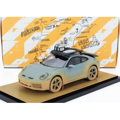 SPARK MODEL PORSCHE 911 992 DAKAR N 00 AHEAD COUPE 2024 - CON VETRINA - WITH SHOWCASE - SHADE GREEN 1/18