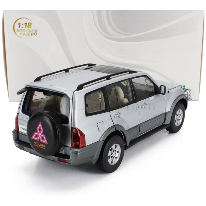 SUN STAR MITSUBISHI PAJERO 3.5L V6 V73 2006 - SILVER GREY 1/18