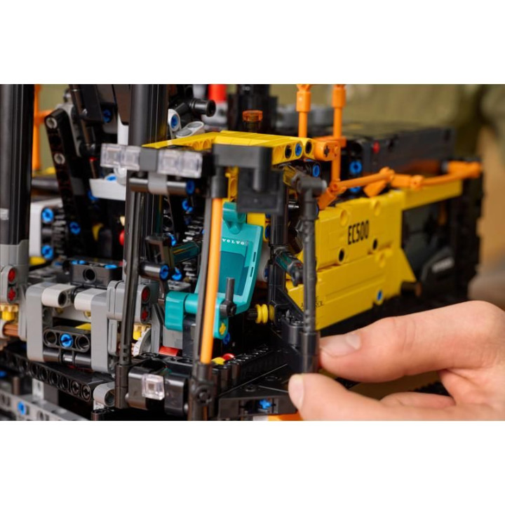 LEGO Technic - Bagr Volvo EC500 Hybrid
