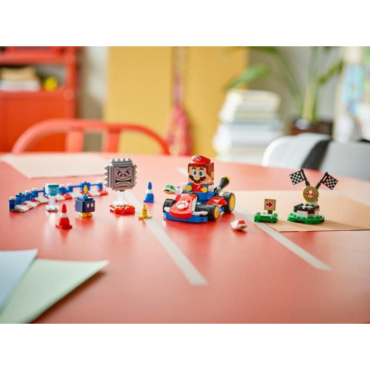 LEGO Super Mario - Mario Kart™ – Interaktivní LEGO Mario™ a Standard Kart