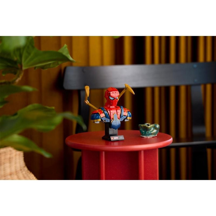 LEGO Marvel - Busta Iron Spider-Mana