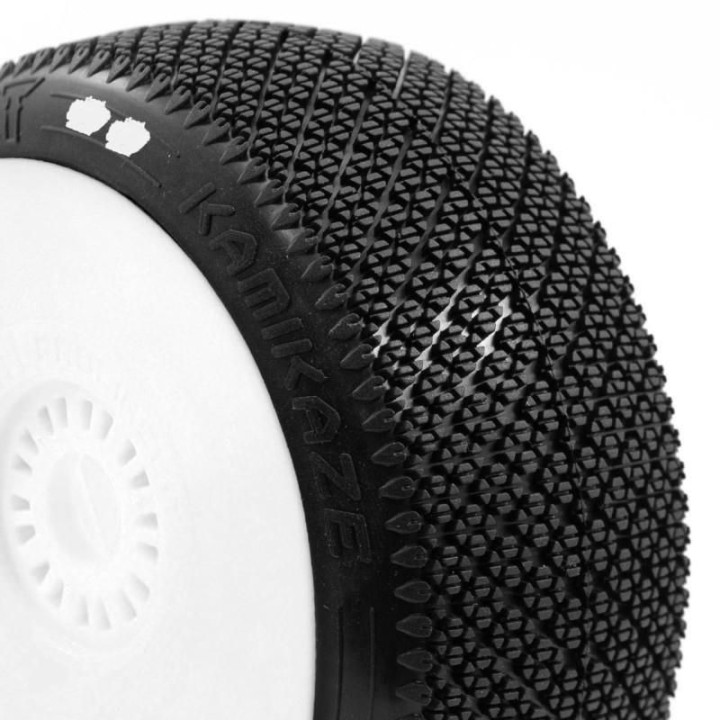 KAMIKAZE V2 BUGGY S1 (SUPER SOFT) nalepené pneumatiky, bílé disky, 2 ks.