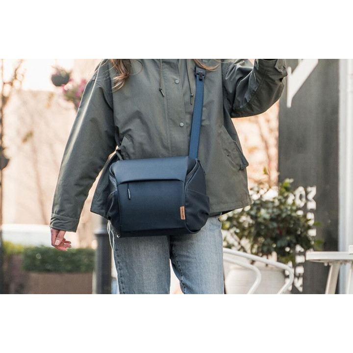 PGYTECH - Taška přes rameno 10L (Obsidian Black)