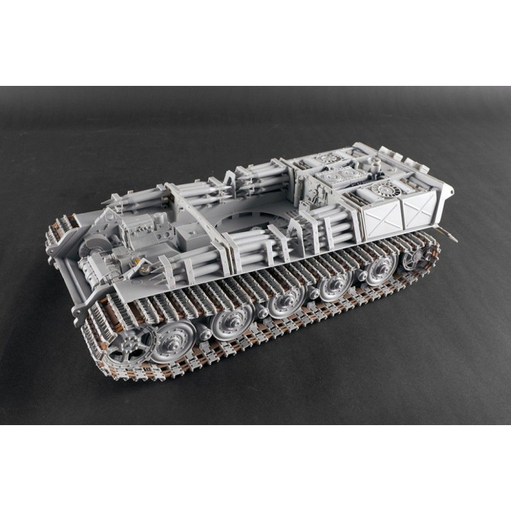 Trumpeter Pz.Kpfw.VI Sd.Kfz.182 Tiger II (Porsche Early Production Vehicle) 1/16