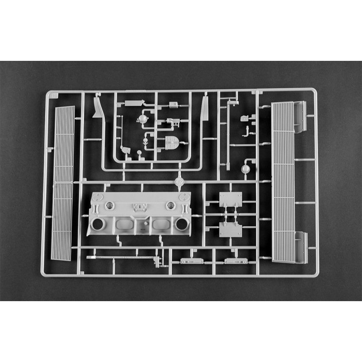 Trumpeter German Leopard 2A6 MBT 1/16