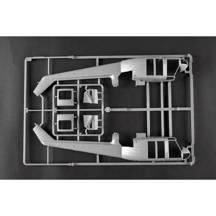 Trumpeter Bell UH-1B Huey 1/35