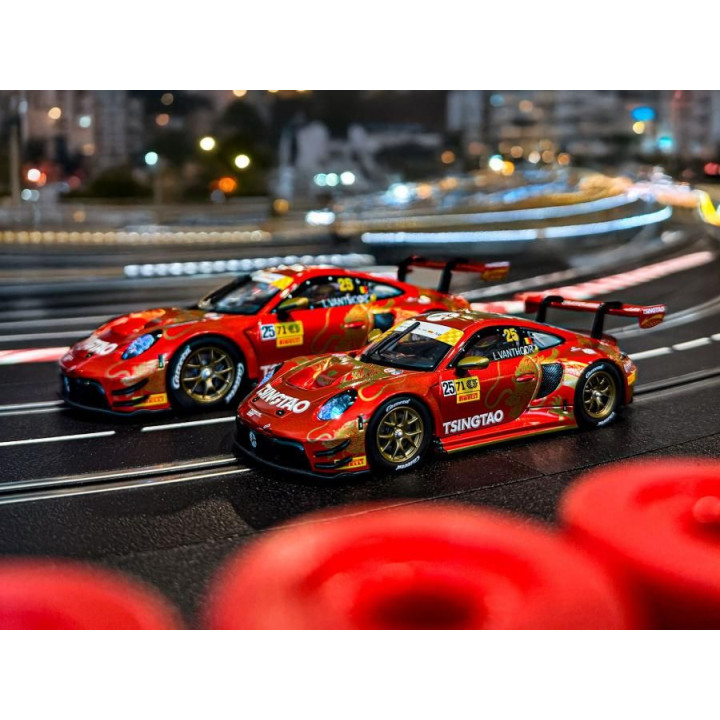 Auto Carrera D132 - 32065 Porsche 911 GT3 R