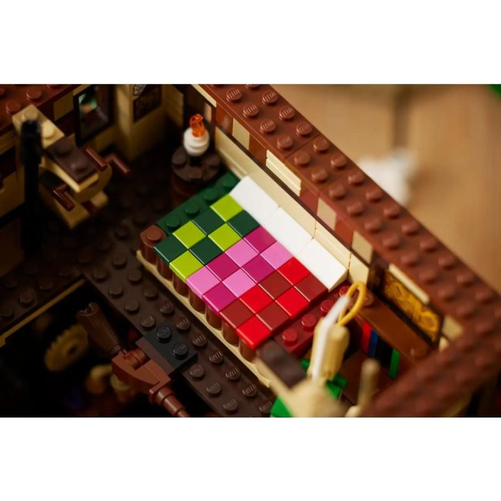 LEGO Ideas - Disney Hokus pokus: Chatka sester Sandersonových