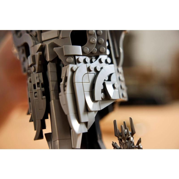 LEGO Icons - Pán prstenů: Sauronova helma