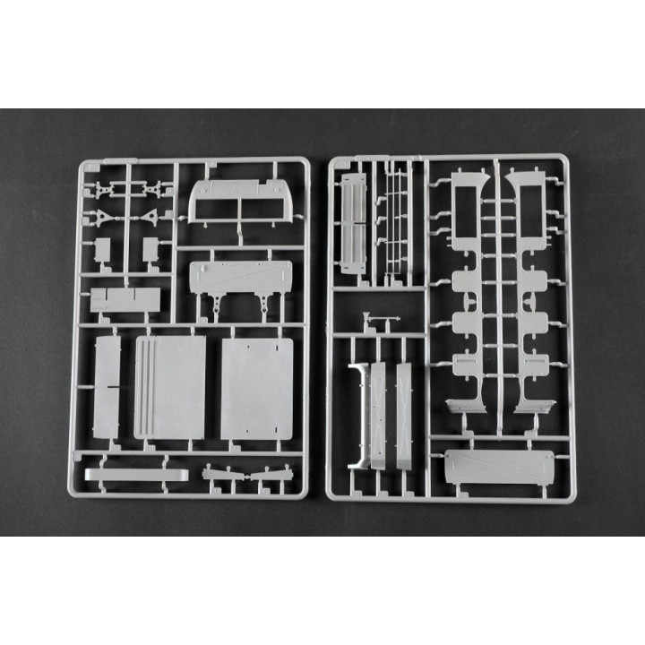 Trumpeter Sd.Kfz.9 Artillery Version 1/35 | RCsvet