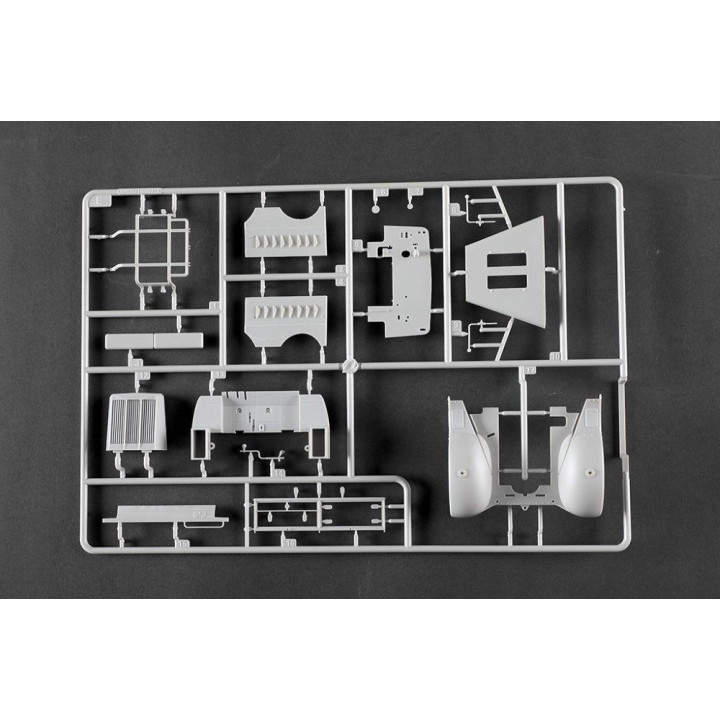 Trumpeter Sd.Kfz.9 Artillery Version 1/35 | RCsvet