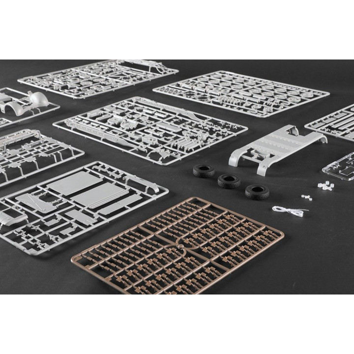 Trumpeter Sd.Kfz.9 Artillery Version 1/35 | RCsvet