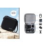 Barevné PU pouzdro pro DJI Osmo Nano Standard Combo v černé barvě nabízí bezpečné a přehledné uložení kamery i příslušenství. Je vyrobeno z odolného PU materiálu s vnitřní vrstvou z Lycry, která chrání vybavení před poškrábáním a nárazy. S hmotností 156 g a rozměry 16 × 15 × 6 cm je kompaktní a snadno přenosné. Pouzdro je kompatibilní s Osmo Nano Magnetic Hat Clip, Magnetic Lanyard, Dual-Direction Magnetic Ball-Joint Adapter Mount i USB-C na USB-C PD kabelem (USB 3.1).