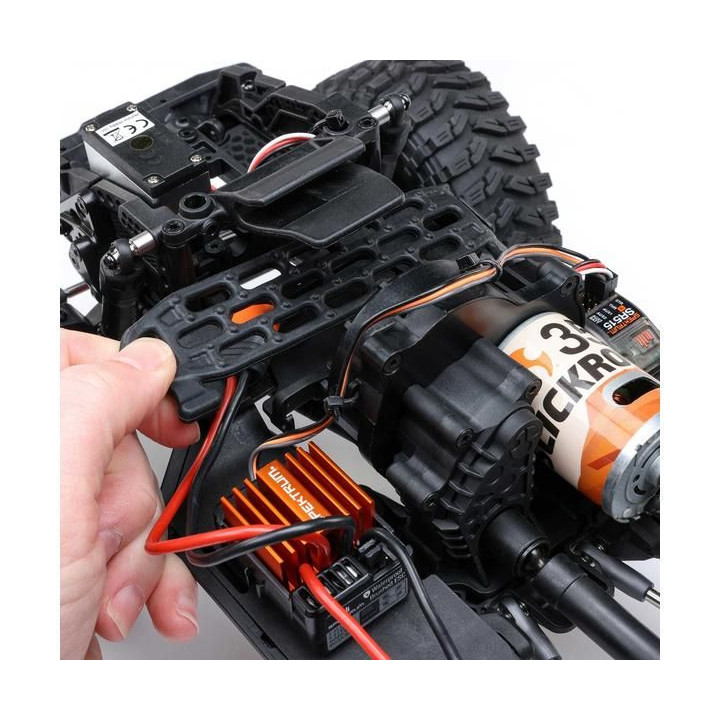 Axial SCX10 III Coyote 4WD 1:10 RTR stříbrný