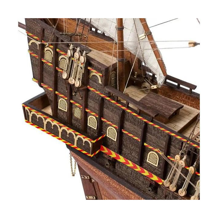 OCCRE HMS Golden Hind 1:85 kit