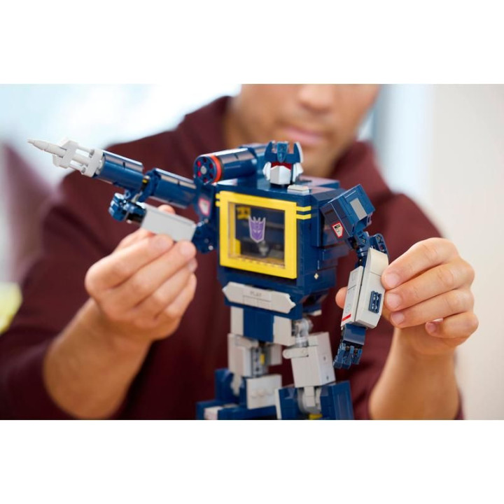 LEGO Icons - Transformers: Soundwave