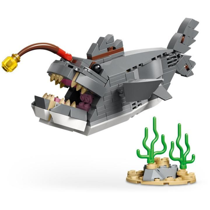 LEGO Creator - Divoký žralok a truhla s pokladem