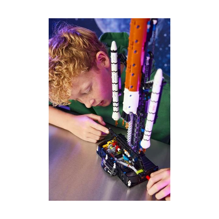 LEGO Technic - Raketa NASA Artemis Space Launch System