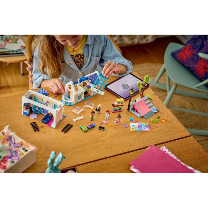 LEGO Friends - Liann a její rodinný dům