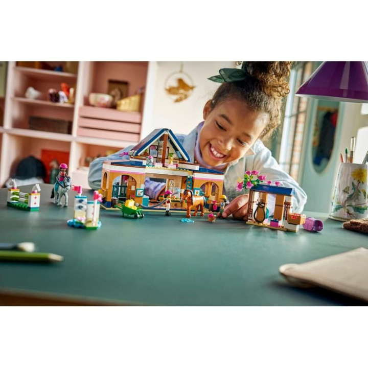 LEGO Friends - Koňská stáj a jezdecká akademie