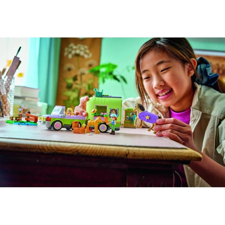 LEGO Friends - Přívěs s koněm a hříbětem