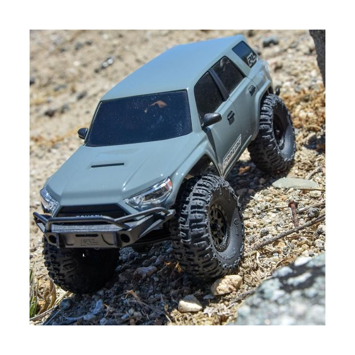 Pro-Line karosérie 1:24 2024 Toyota 4Runner rozvor 132mm, šedá, sestavená: Axial SCX24