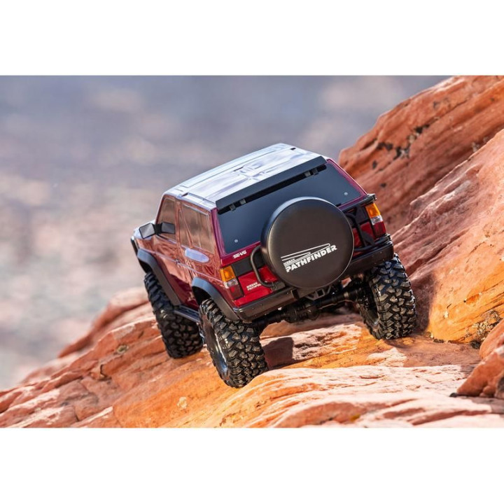 Traxxas TRX-4 Nissan Pathfinder 1988 1:10 RTR červený