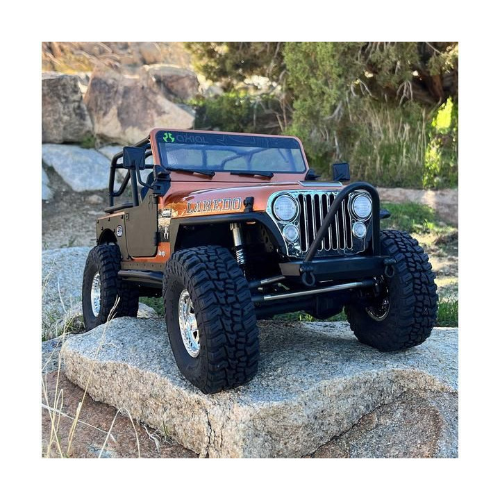 Axial SCX10 III Jeep CJ-7 1:10 4WD RTR červená