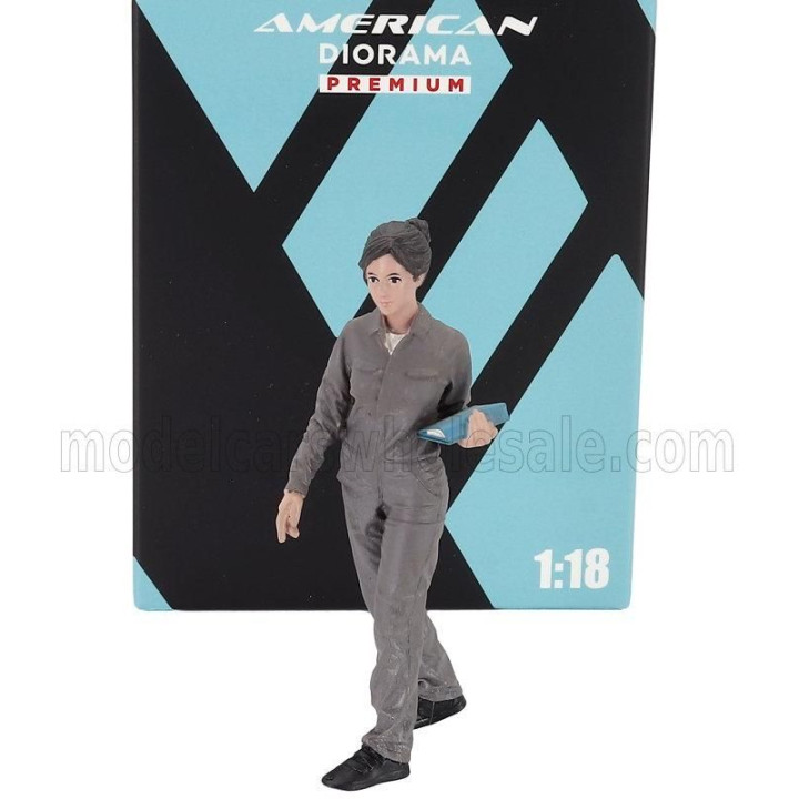 AMERICAN DIORAMA FIGURES GIRL TOP TUNER 2 - VARIOUS 1/18