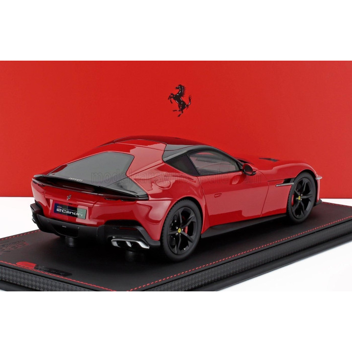 BBR MODELS FERRARI 12CILINDRI V12 830cv PANORAMIC ROOF 2024 - MATT BLACK RIMS - CON VETRINA - WITH SHOWCASE - ROSSO CORSA - RED 