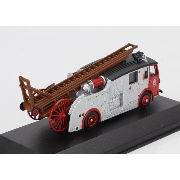 EDICOLA DENNIS F12 TANKER TRUCK SCALA FIRE ENGINE 1951 - RED WHITE 1/72