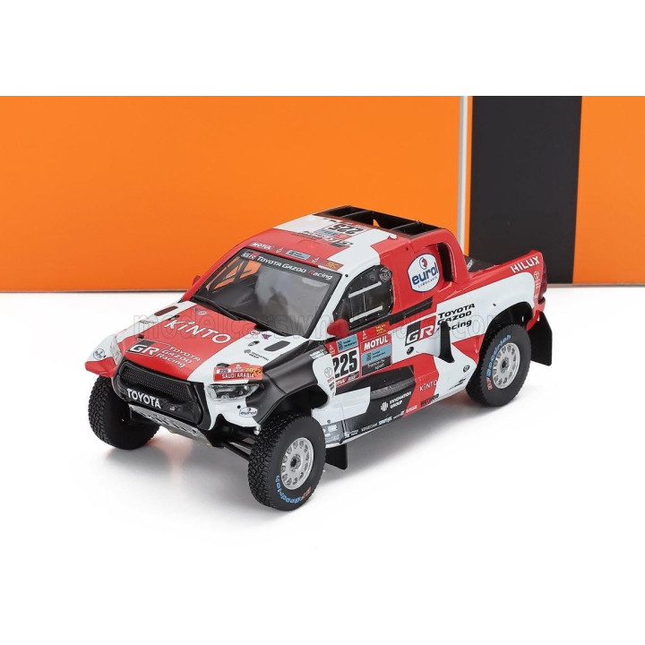 IXO MODELS TOYOTA HILUX GR DKR EVO T1+ TEAM GAZOO RACING N 225 RALLY DAKAR 2022 HENK LATEGAN - BRETT CUMMINGS - WHITE RED BLACK 
