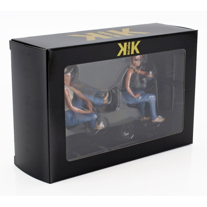 KK SCALE FIGURES SET 2X GIRL- CAR NOT INCLUDED - VARIOUS 1/18