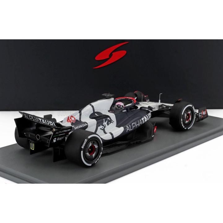 SPARK MODEL ALPHA TAURI F1  AT04 TEAM ALPHA TAURI N 40 SINGAPORE GP 2023 LIAM LAWSON - BLUE WHITE 1/18