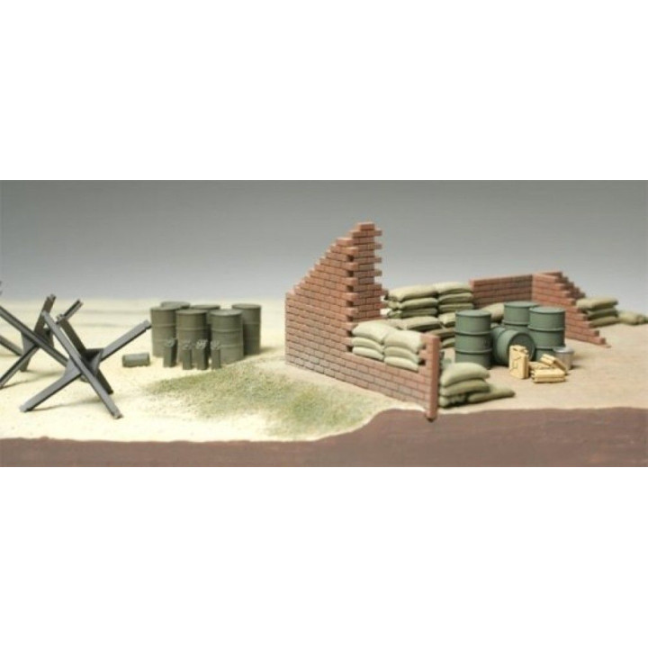 Tamiya 1:48 Sada tehlovej steny, vreciek s pieskom a barikády | RCsvet