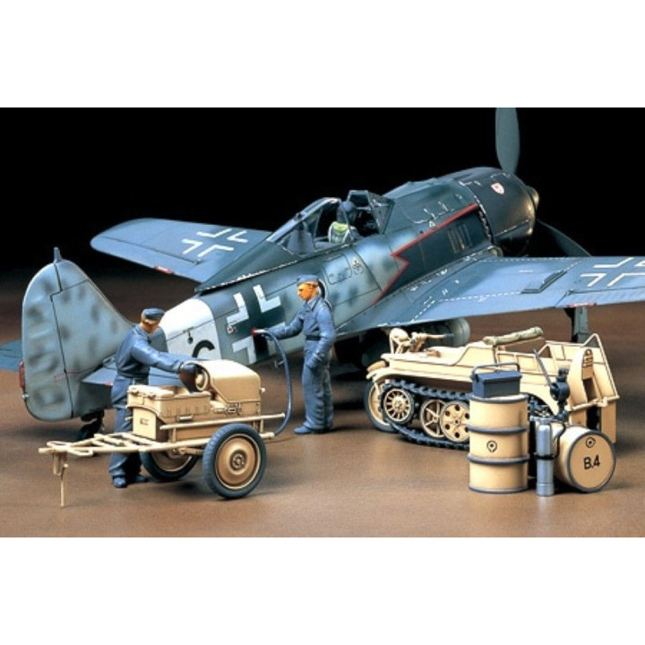 Tamiya 1:48 Kettenkraftrad s napájacou jednotkou APS | RCsvet