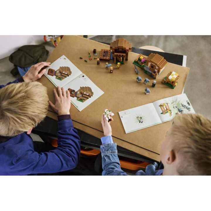 LEGO Minecraft - Útok Mága na vesnici