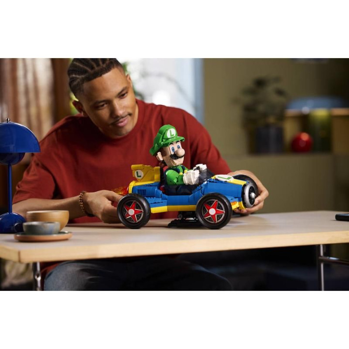 LEGO Super Mario - Mario Kart™ – Luigi a Mach 8