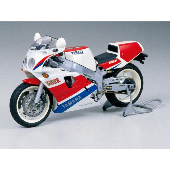 Tamiya 1/12 Yamaha FZR750R (OW01) | RCsvet